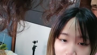 实力男神主播小磊哥和老铁约炮淫骚少妇到酒店开房3P大战