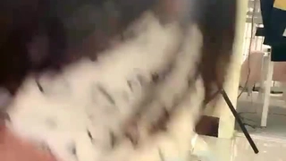 穿着小短裤的娇小金发紧猫美女被狠操