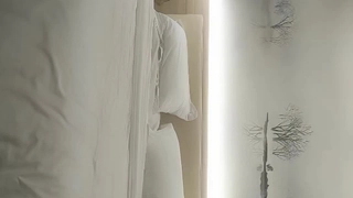 2直播男花了不少钱找来位170CM皮肤白皙性感的高颜值无毛外国妞直播啪啪